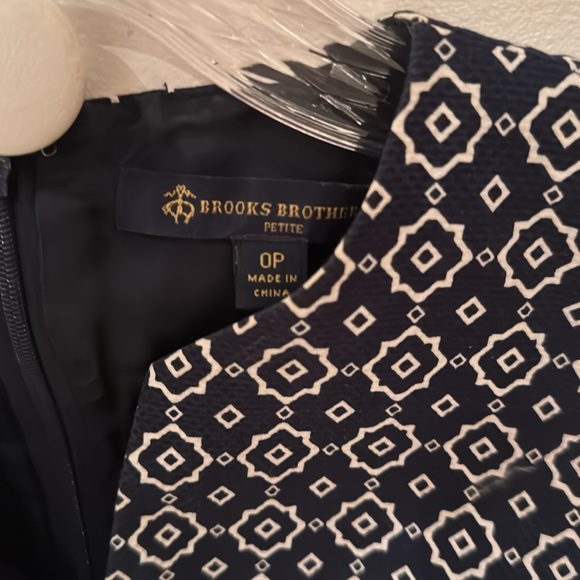 EUC Brooks Brothers Navy Blue & White Geometric Print A-Line Flare Dress - 0P - Picture 5 of 8